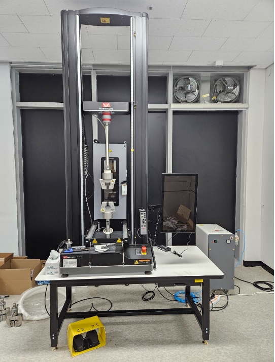 사고대비 인장압축환경 모사시험기